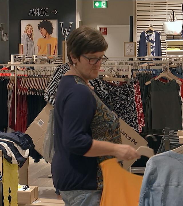 Blick in Bekleidungsgeschäft