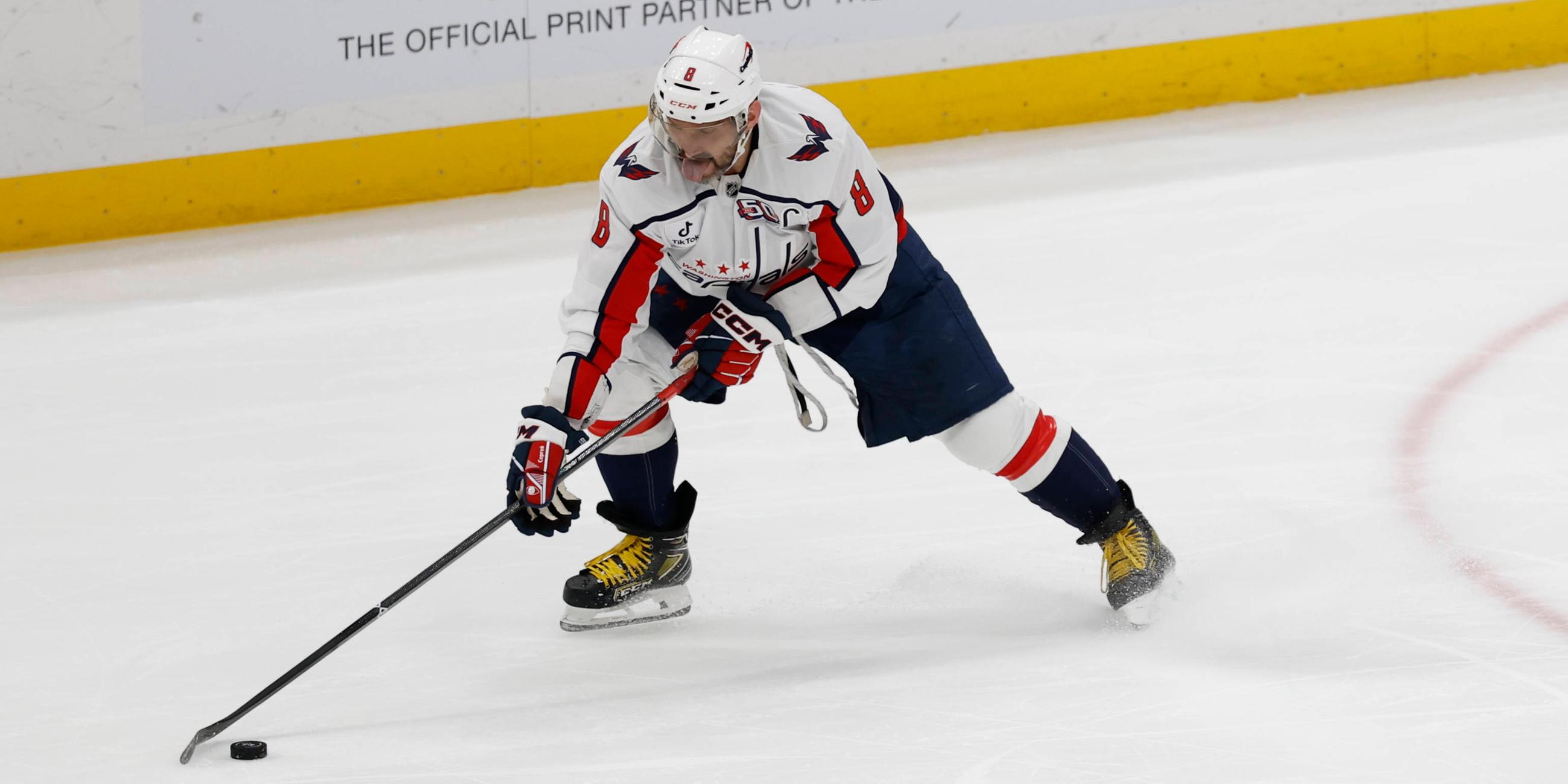 Alexander Owetschkin von den Washington Capitals in Aktion beim Spiel gegen die New York Islanders.