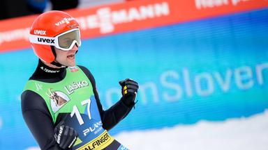 Markus Eisenbichler jubelt nach einem Sprung beim Skifliegen am 2. April 2023 in Planica