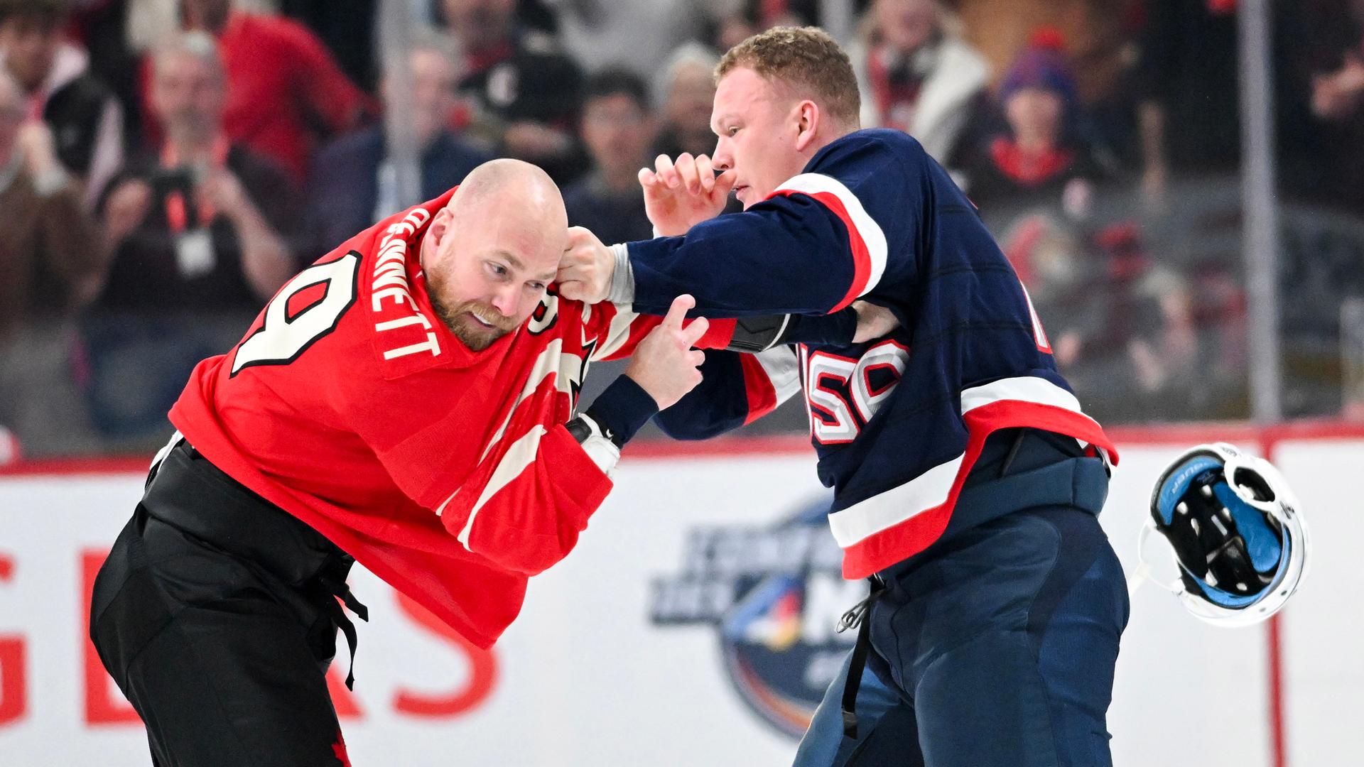 Prügelei im Gruppenspiel des 4-Nationen-Turniers in Nordamerika zwischen Kanada und den USA 