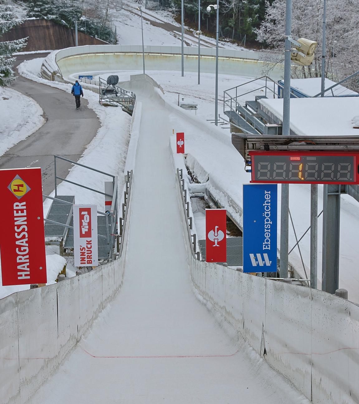 Der Olympia-Eiskanal Innsbruck, aufgenommen am 1. Dezember 2022