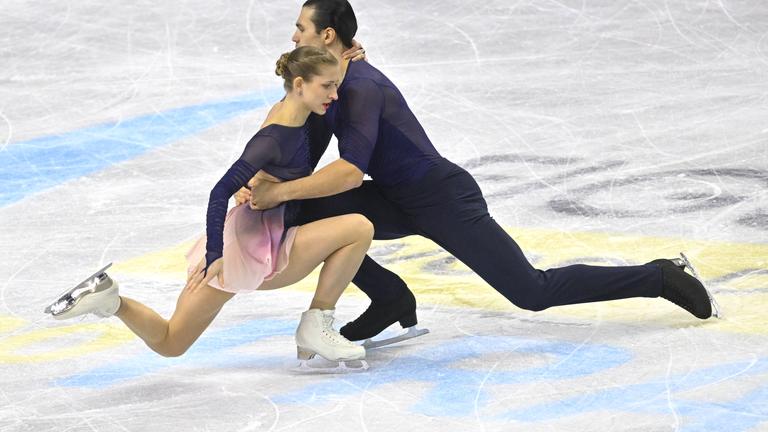 Eiskunstlauf-Paar Minerva Fabienne Hase und Nikita Volodin bei der Gold-Kür bei der WM in Prag