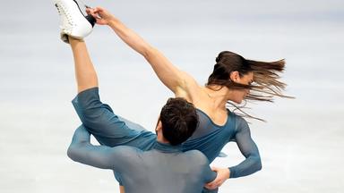 Goldmedaillengewinner im Eistanz Laurence Fournier Beaudry und Guillaume Cizeron (Frankreich)