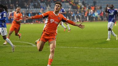 Der 30-Jährige führt mit 22 Toren die Torschützen-Liste der Süper Lig an. 