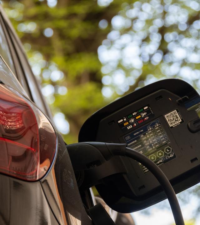 Elektroauto beim Ladevorgang