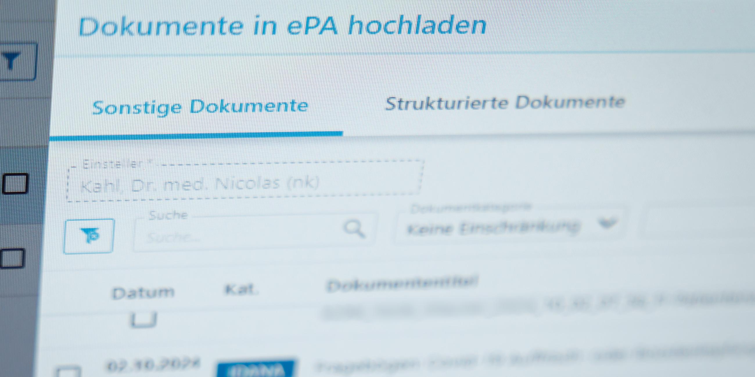 Benutzeroberfläche der elektronischen Patientenakte am Computer