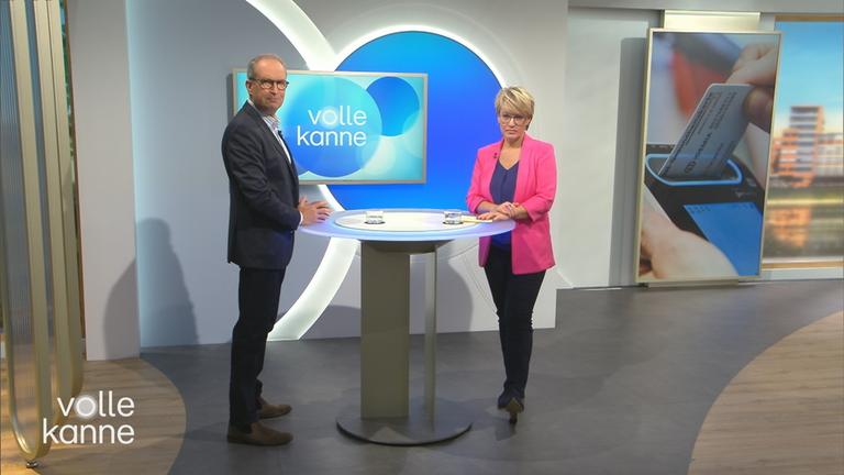 Dr. Christoph Specht beantwortet Fragen zur elektronischen Patientenakte bei "Volle Kanne"