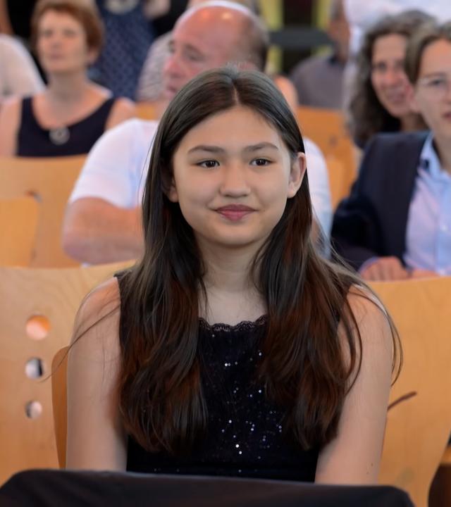 Die elfjährige Lina Heider hat in Bonn ihr Abitur gemeistert.