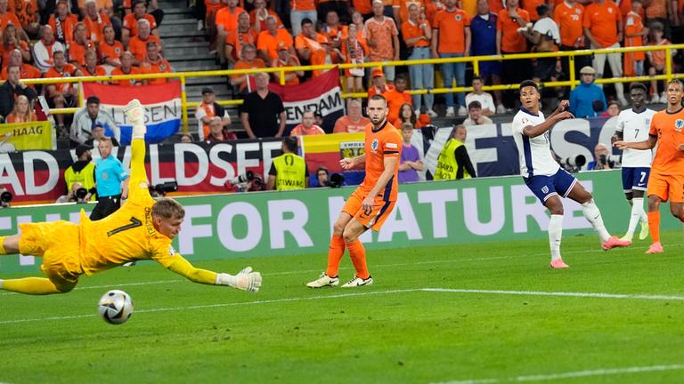 England siegt im EM-Halbfinale gegen die Niederlande.