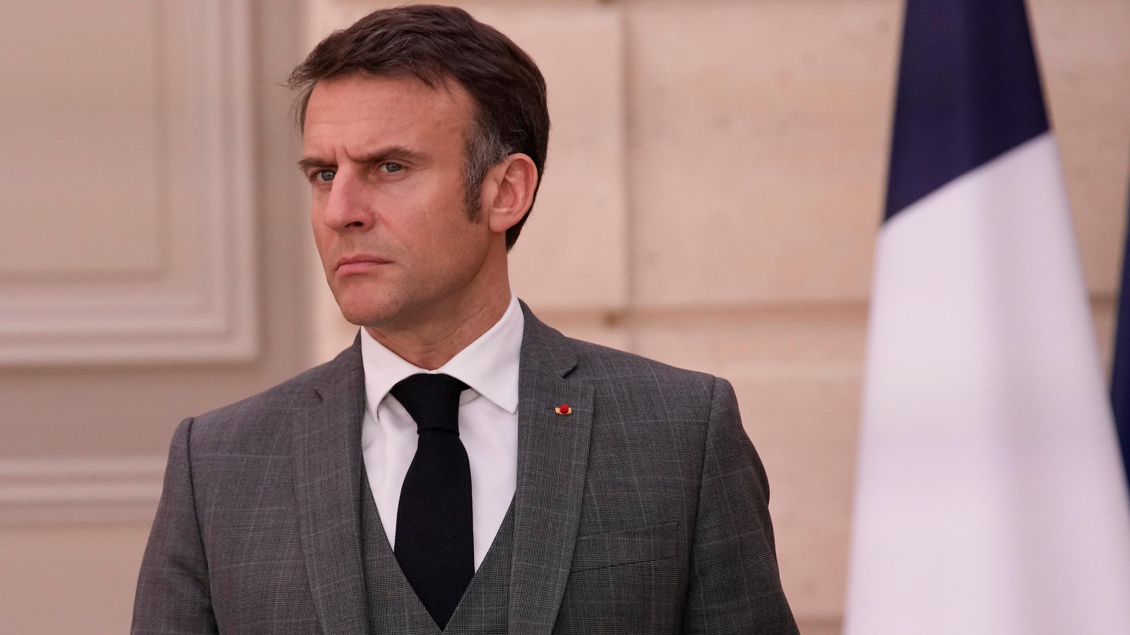 Emmanuel Macron bei einer Pressekonferenz vor einem Arbeitsessen mit der moldawischen Präsidentin Maia Sandu im Elysee-Palast in Paris, am 07.03.2024.