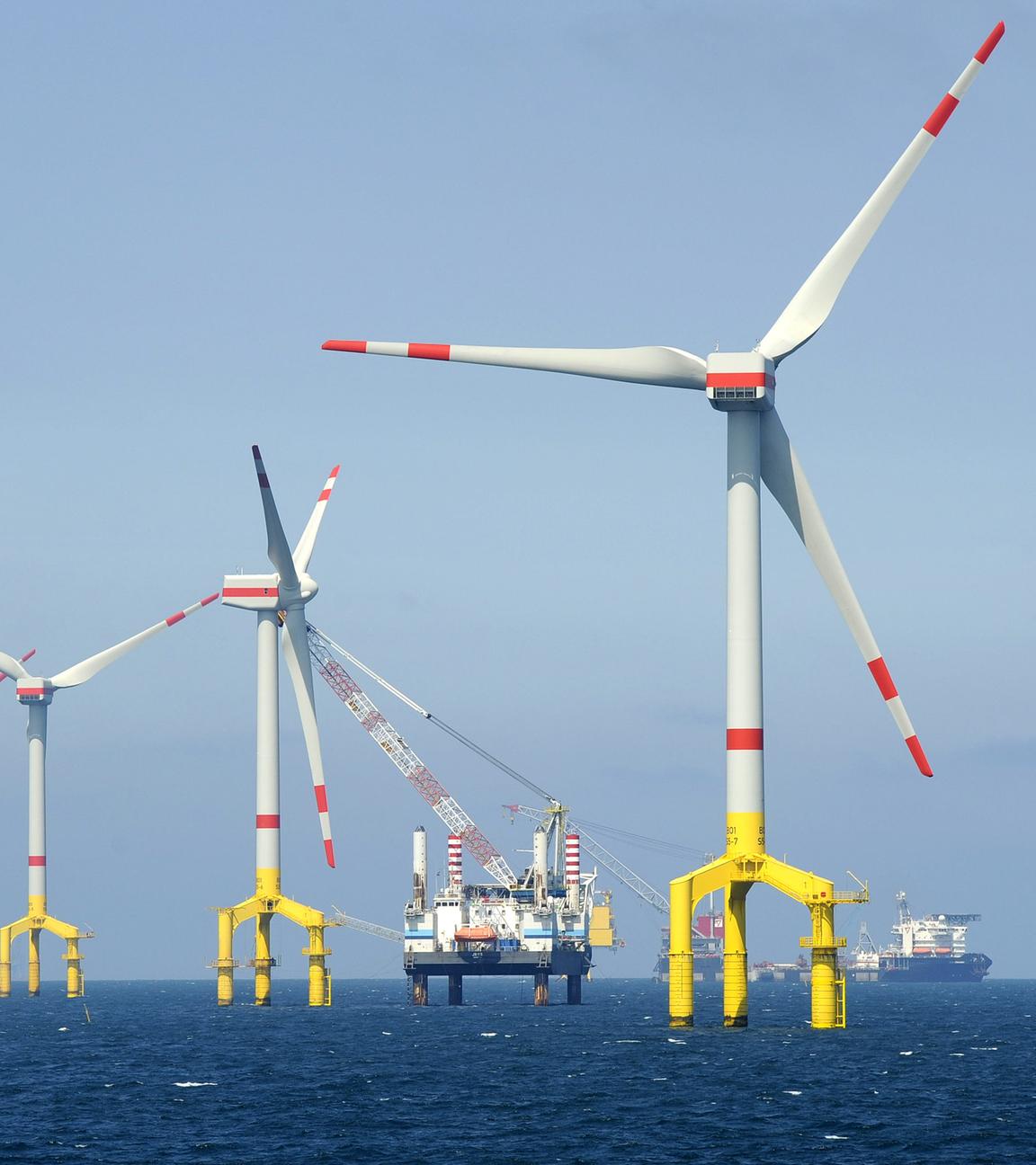 Offshore-Windenergiepark "bard offshore 1" in der Nordsee