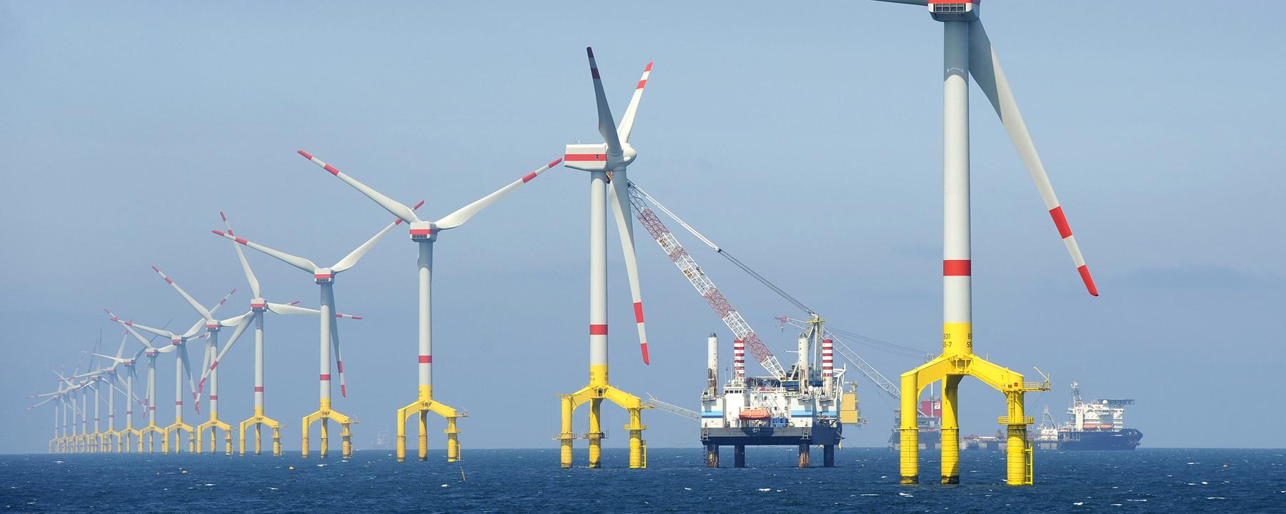 Offshore-Windenergiepark "bard offshore 1" in der Nordsee