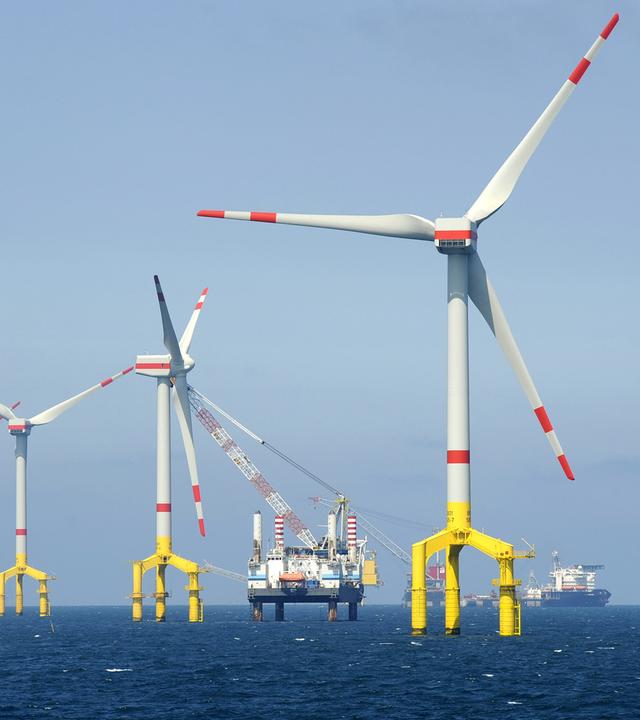 Offshore-Windenergiepark "bard offshore 1" in der Nordsee