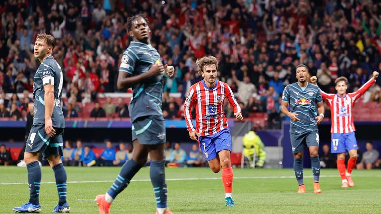 Antoine Griezmann feiert seinen Treffer.