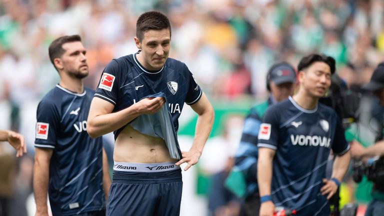 Spieler des VfL Bochum enttäuscht am 18.05.24.