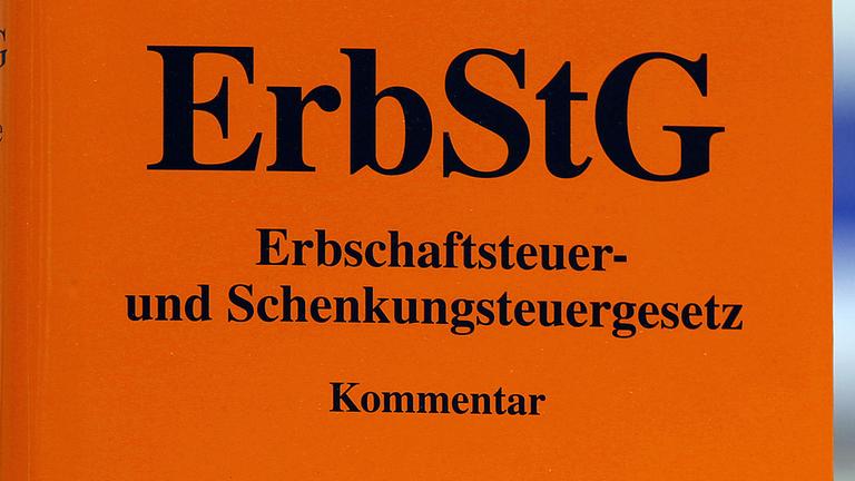 Erbschaftssteuer- und Schenkungsgesetzbuch in orange