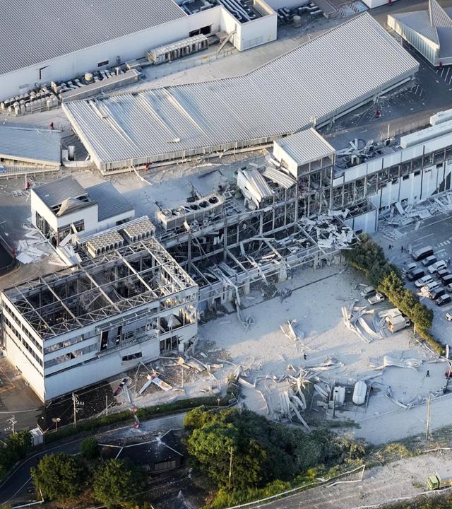Ein zerstörtes Einkaufzentrum in Kashima nach dem Erdbeben.
