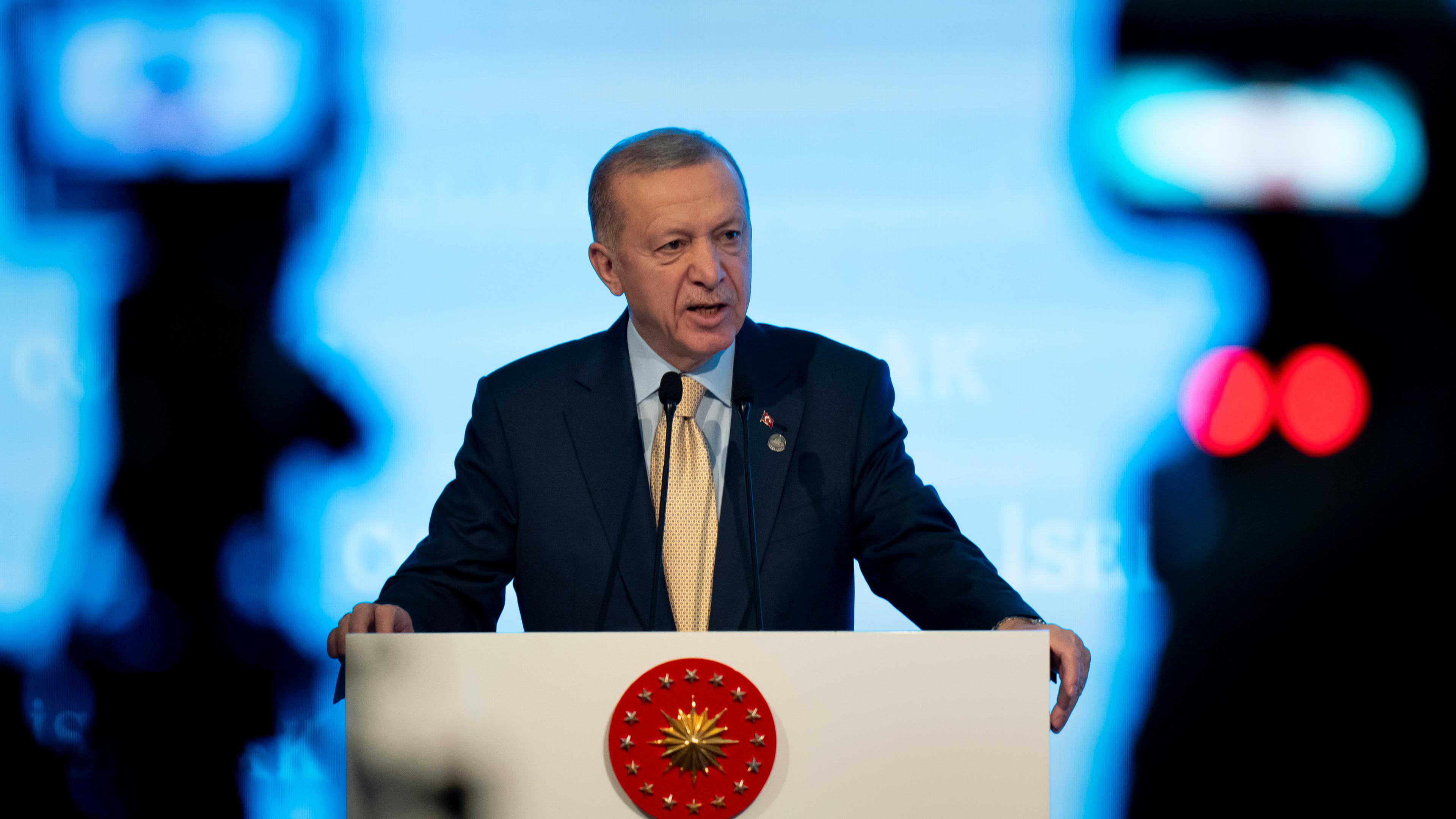 Der türkische Präsident Recep Tayyip Erdogan hält eine Rede in Istanbul, Türkei.
