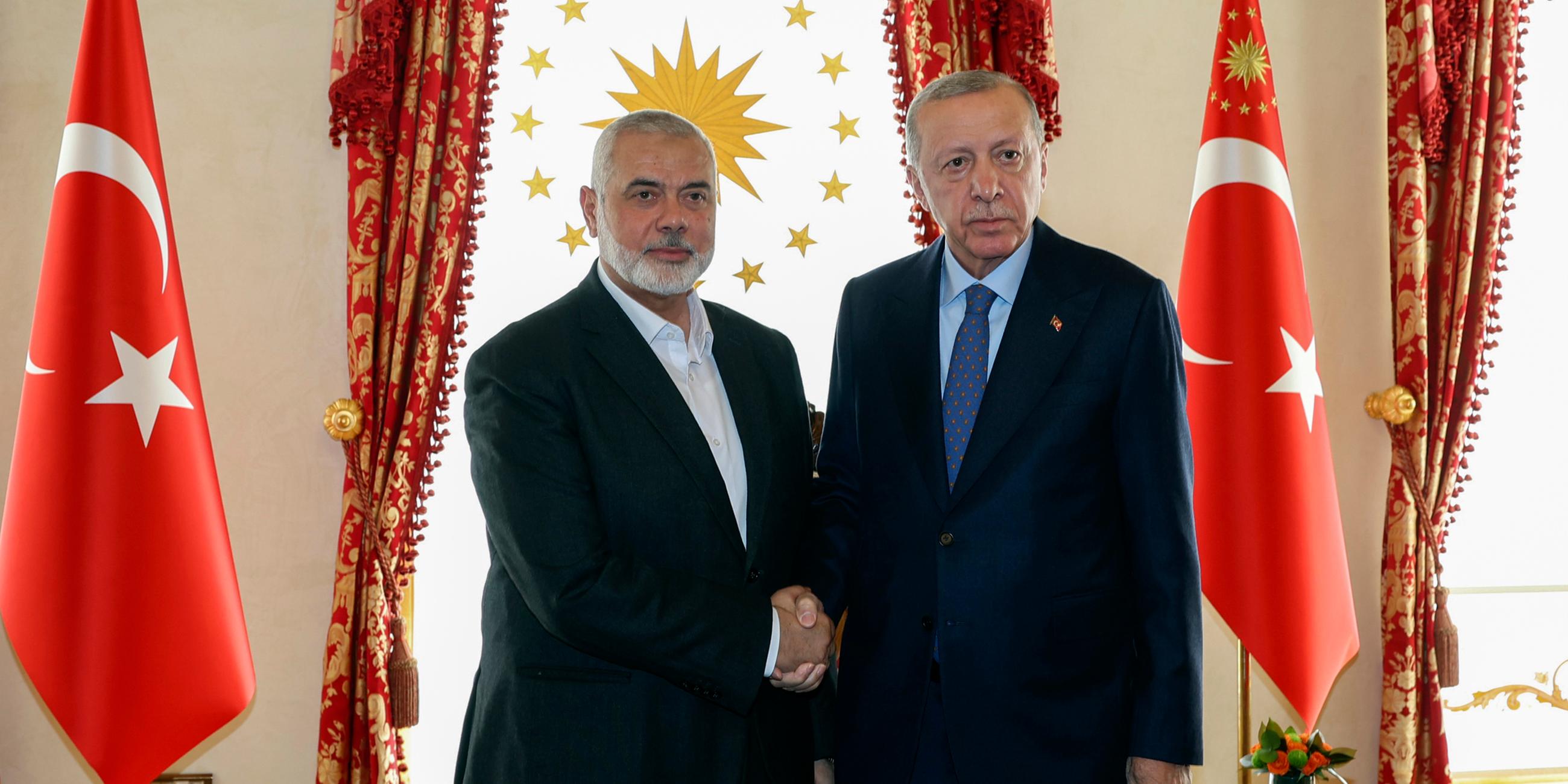 Der türkische Präsident Recep Tayyip Erdogan trifft Hamas-Chef Ismail Hanija.