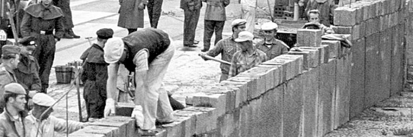 Archiv: Bau der Mauer am Potsdamer Platz, am 18.08.1961