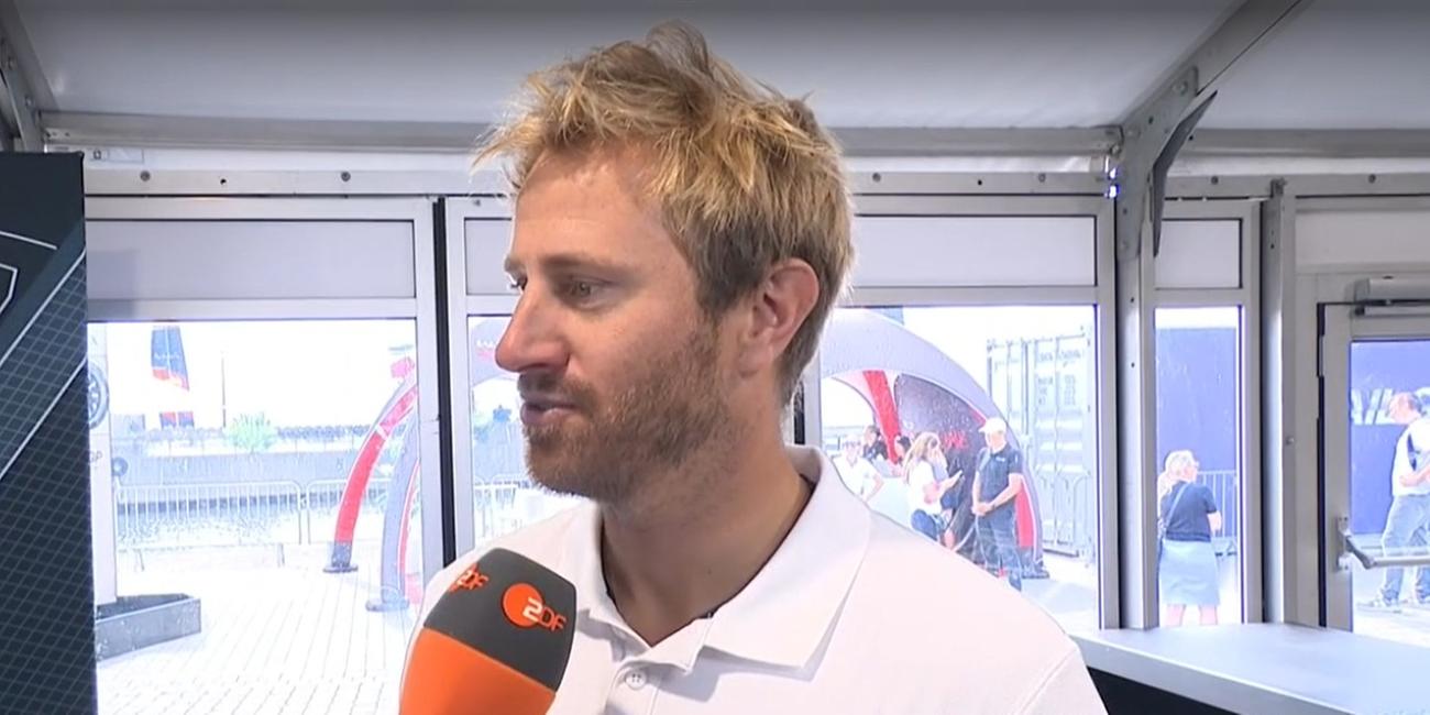 Skipper Erik Kosegarten-Heil vom Team Germany beim SailGP im ZDF-Interview