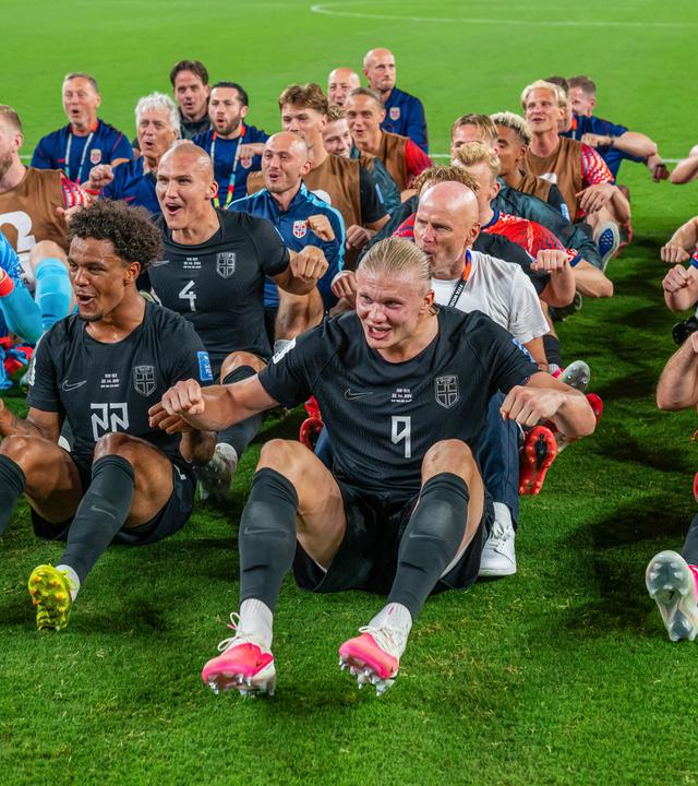 Erling Haaland (Norwegen) und Team, Rudern