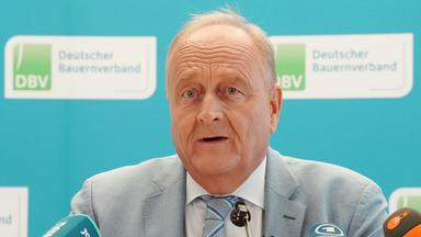 Joachim Rukwied, Präsident des Deutschen Bauernverbandes, gibt eine Pressekonferenz zur Erntebilanz 2026.
