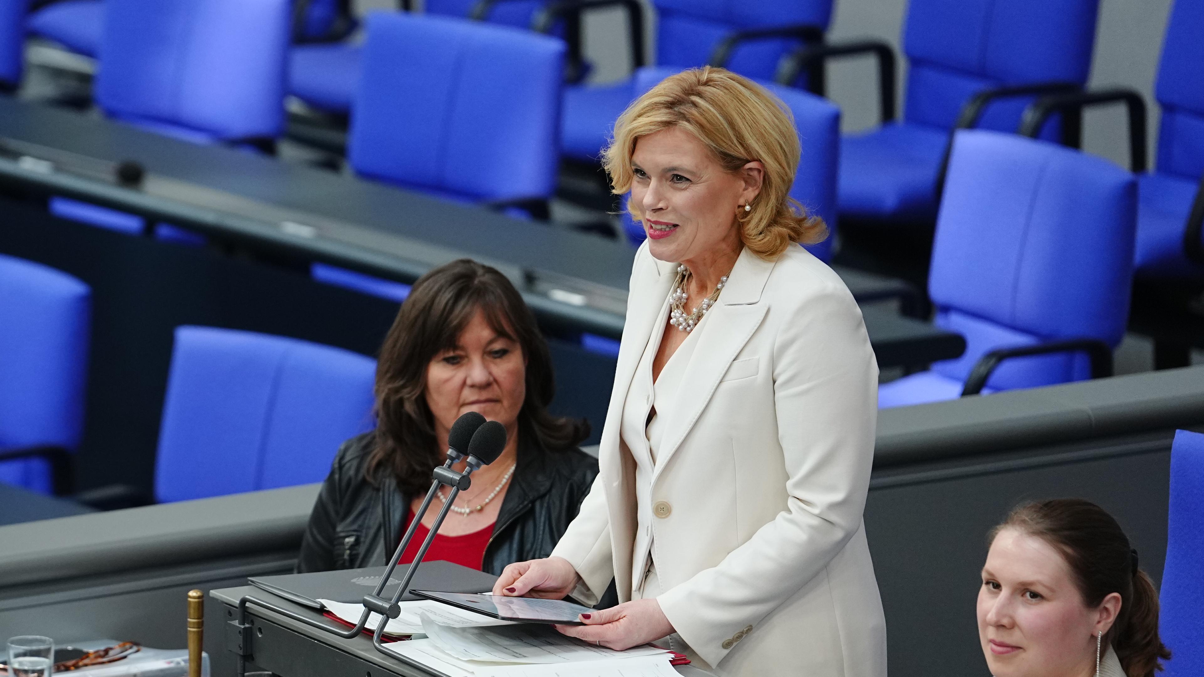 Die neu gewählte Bundestagspräsidentin Julia Klöckner 