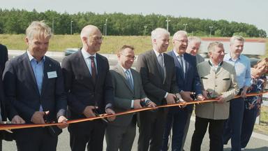 Der Bundesverkehrsminister bei einer Verkehrsfreigabe in Bayern.