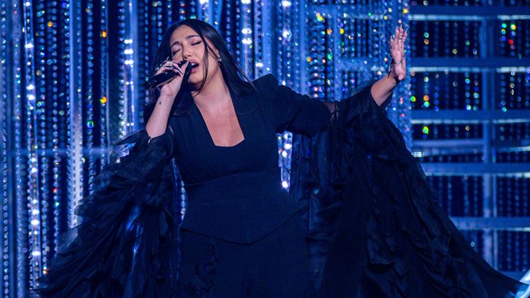 Eurovision Song Contest: die israelische Sängerin Yuval Raphael performt am 15.05.2025 in Basel, Schweiz.