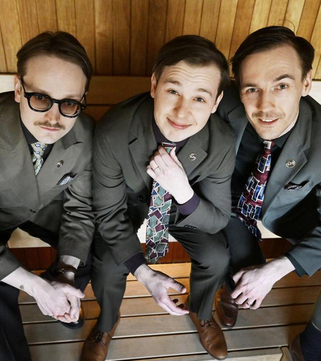 Die finnische Comedy-Gruppe KAJ tritt für Schweden beim ESC an