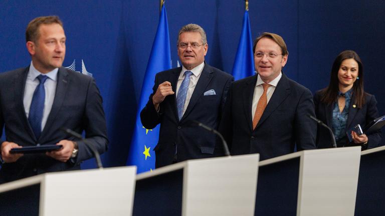 epa12634415 (L-R) European Commissioner for Agriculture and Food Christophe Hansen, European Commissioner for Trade and Economic Security; Interinstitutional Relations and Transparency Maros Sefcovic, European Commissioner for Health and Animal Welfare Oliver Varhelyi, and Minister of Agriculture, Rural Development, and Environment of Cyprus Maria Panayiotou speak during a press conference following the meeting of EU agriculture ministers in Brussels, Belgium, 07 January 2026. The talks addressed food security and farmers' concerns and included detailed discussions on the controversial Mercosur trade agreement, as the EU weighs a make-or-break decision on the long-negotiated deal.  EPA/OLIVIER MATTHYS