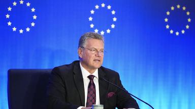EU Handelskommissar Maros Sefcovic bei einer Pressekonferenz in Peking.
