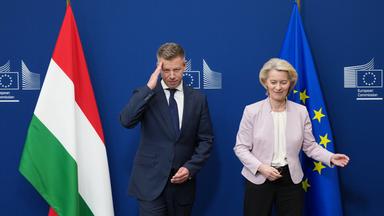 29.05.2026, Belgien, Brüssel: Die Präsidentin der Europäischen Kommission, Ursula von der Leyen, begrüßt den ungarischen Ministerpräsidenten Peter Magyar vor einem Treffen am EU-Hauptsitz.