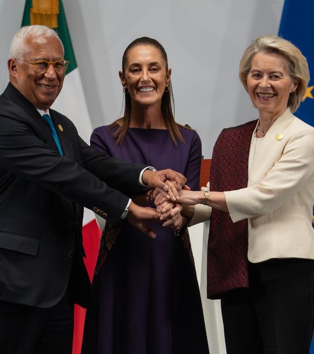 Claudia Sheinbaum, Präsidentin von Mexiko, EU-Ratspräsident Antonio Costa und die EU-Kommissionspräsidentin Ursula von der Leyen.