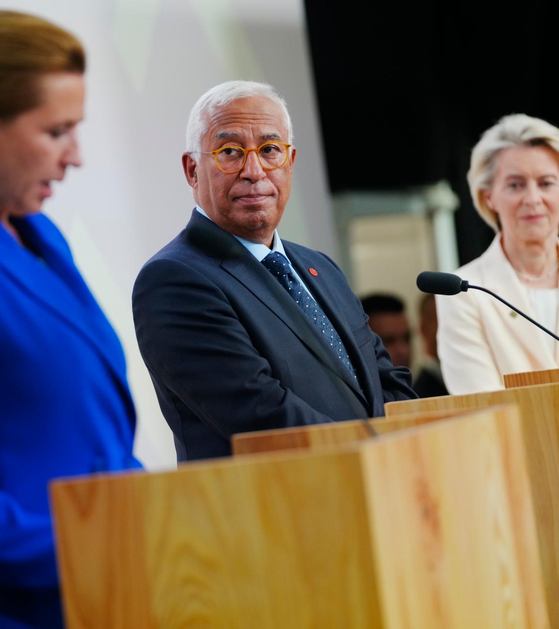 Die dänische Premierministerin Mette Frederiksen, EU-Kommissionschefin Ursula von der Leyen und Antonio Costa