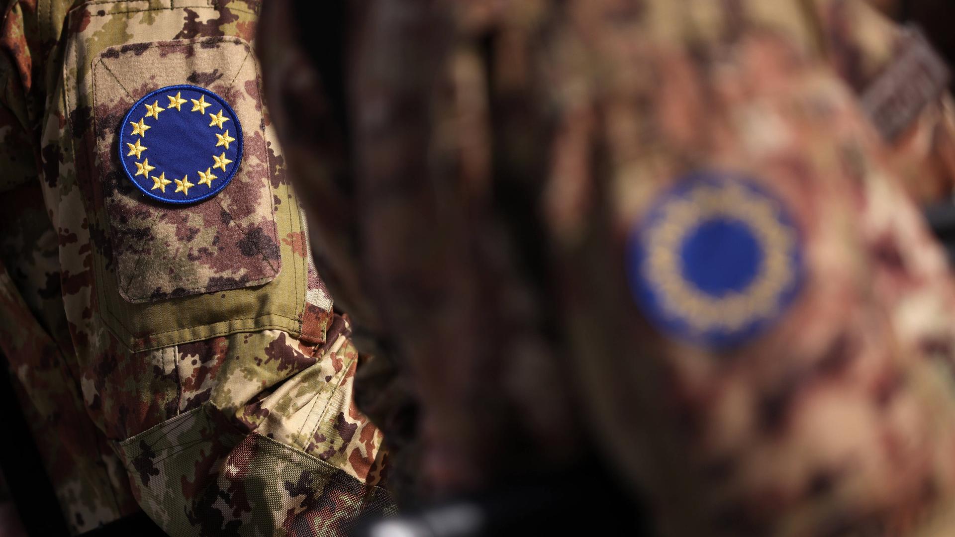 EUFOR, Uniform, Logo