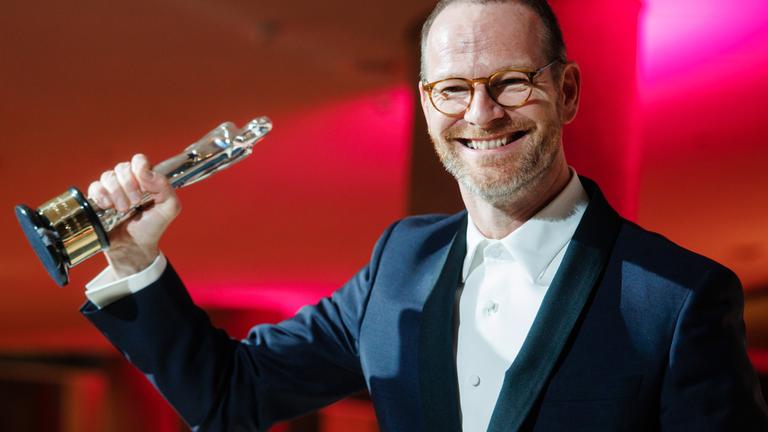 Der Norweger Joachim Trier wurde beim Europäischen Filmpreis unter anderem als "Bester Europäischer Regisseur" ausgezeichnet. 
