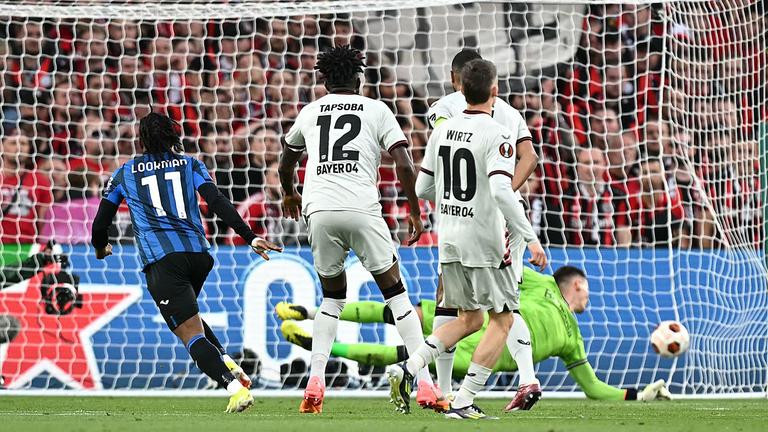 Lookmann schießt das ein Tor im Europaleague Finale