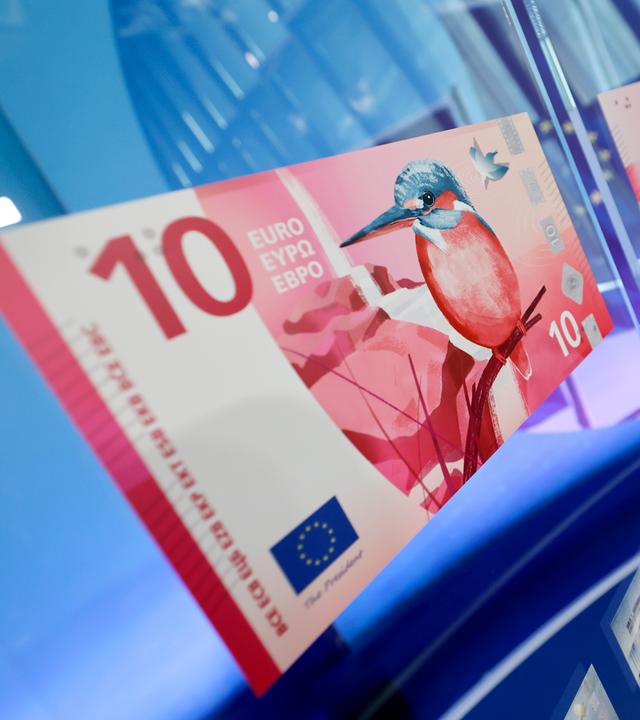  Entwürfe für neue Euro-Banknoten in der EZB