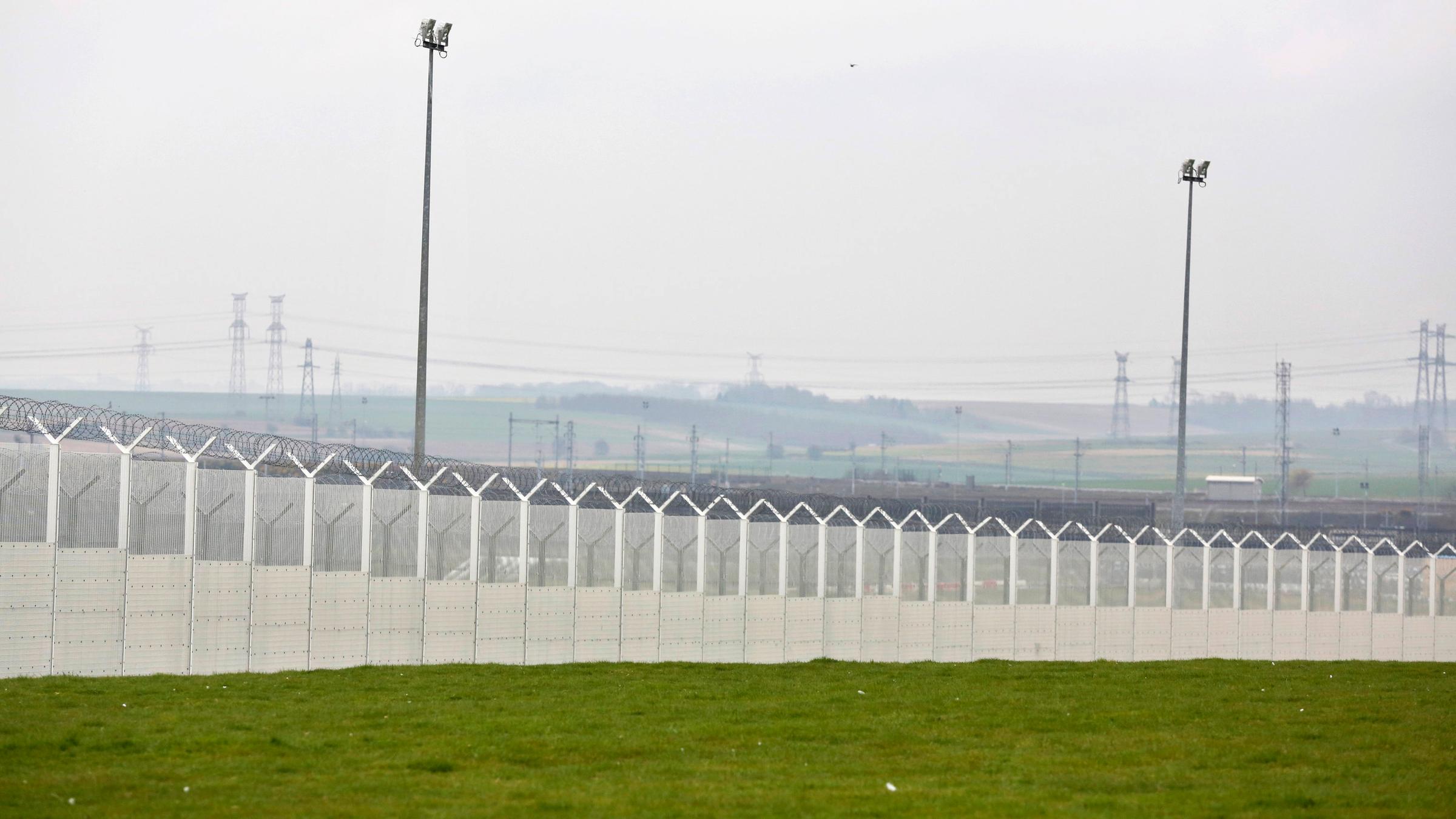 Sicherheitszaun am Eurotunnel