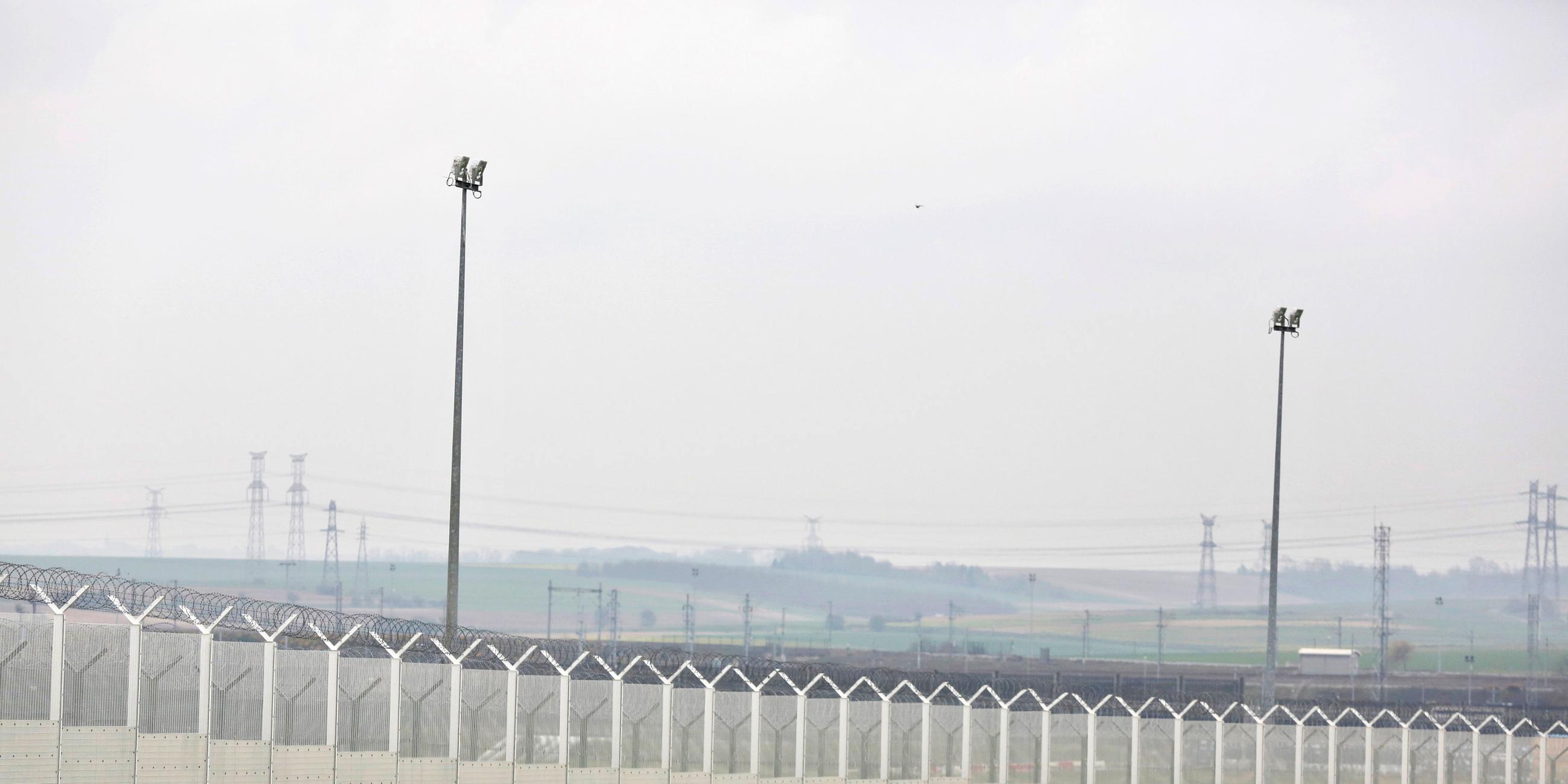 Sicherheitszaun am Eurotunnel