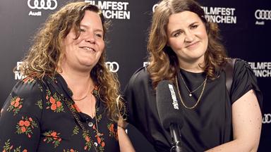 Eva Müller e Isabel Schneider en el estreno del documental 