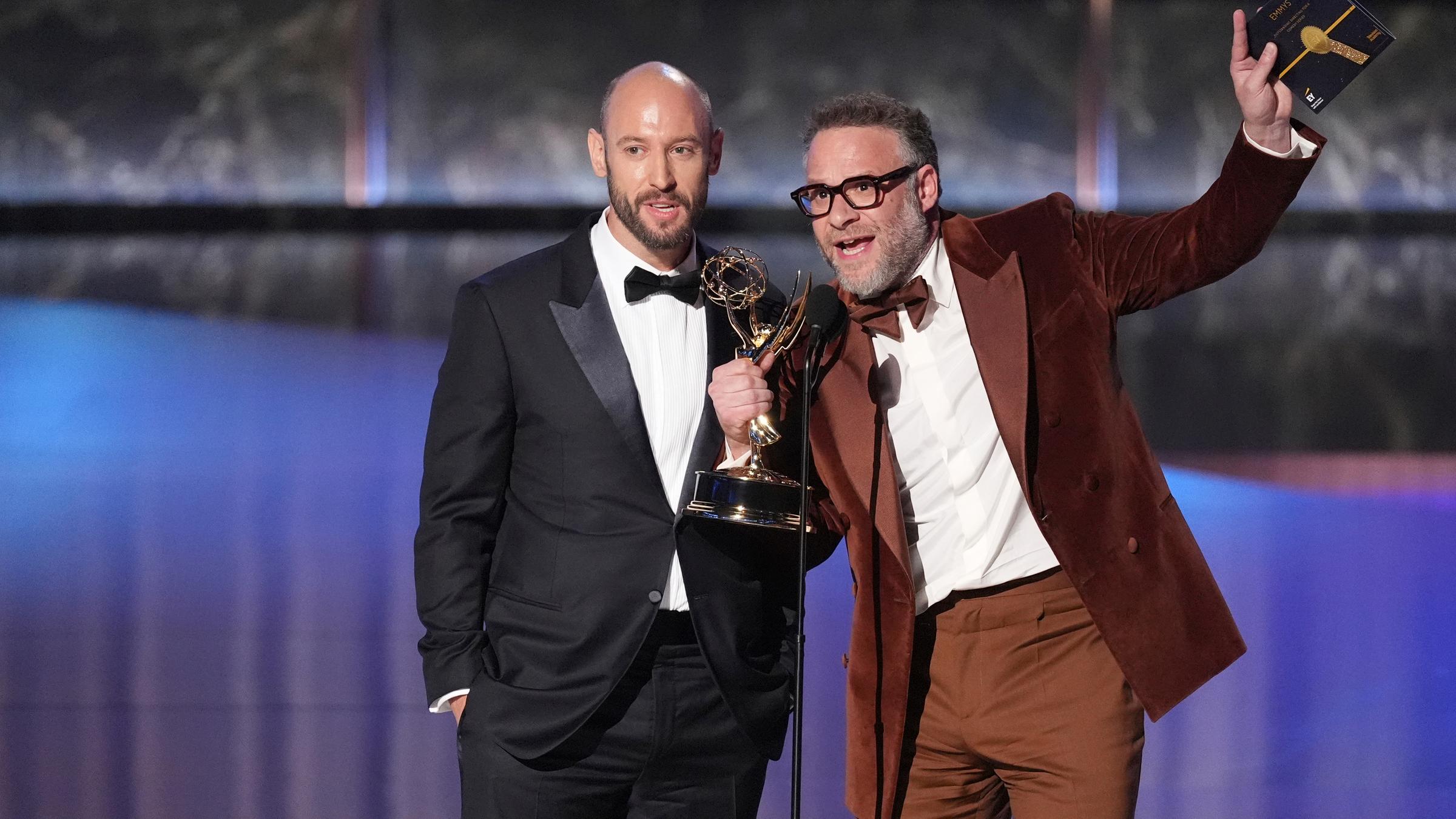Evan Goldberg (links) und Seth Roge bei der 77. Emmy-Verleihung