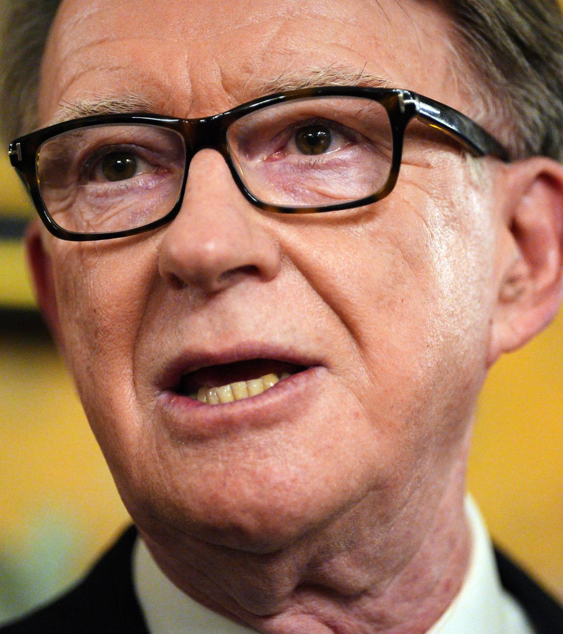 Peter Mandelson, damals britischer Botschafter in den Vereinigten Staaten, spricht während eines Empfangs in der Residenz des Botschafters.