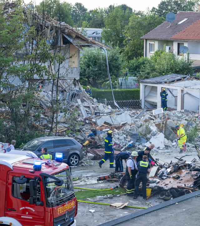Trümmerfeld nach Explosion in Memmingen. 