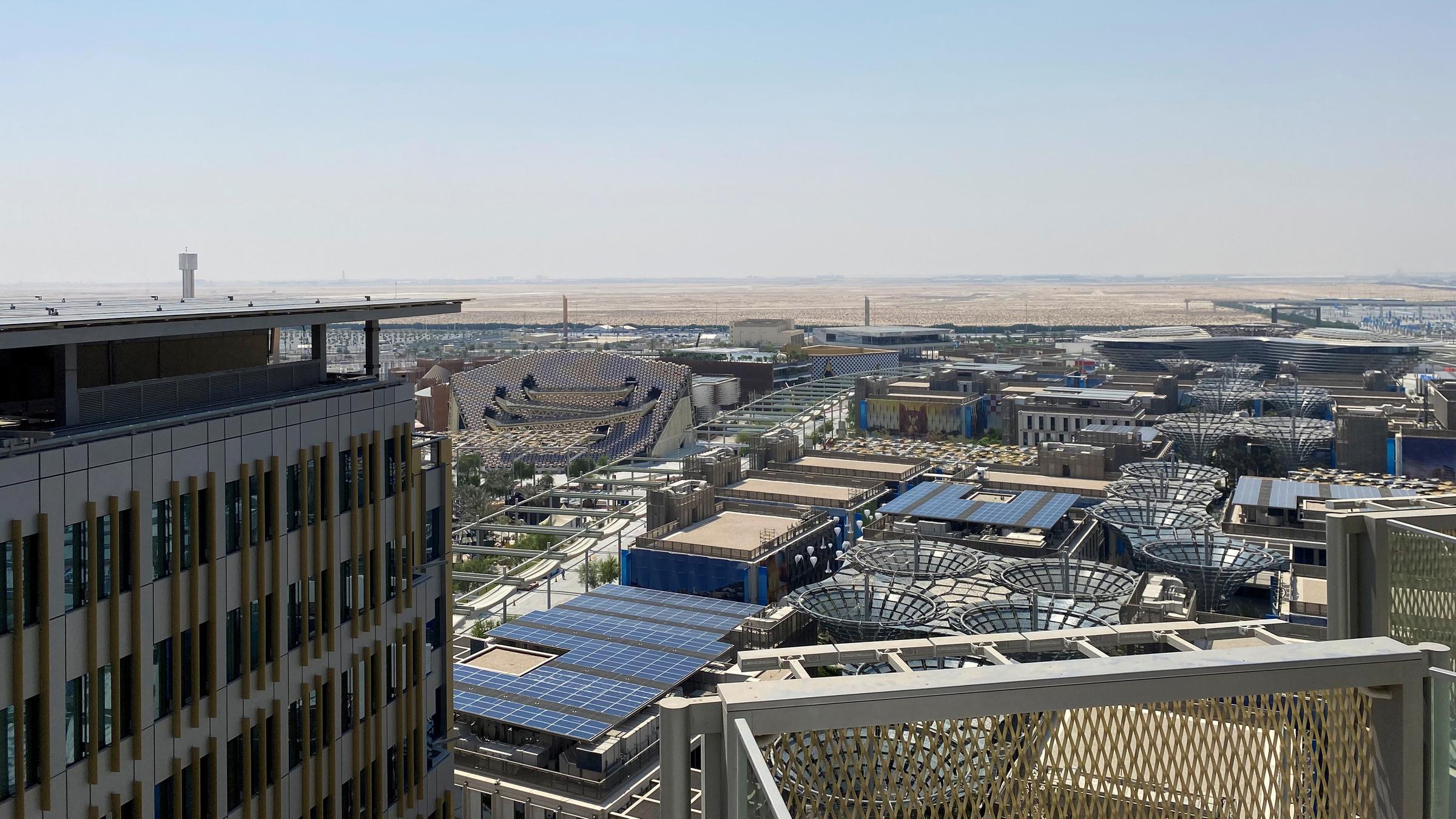 Blick von oben auf das Expo Gelände