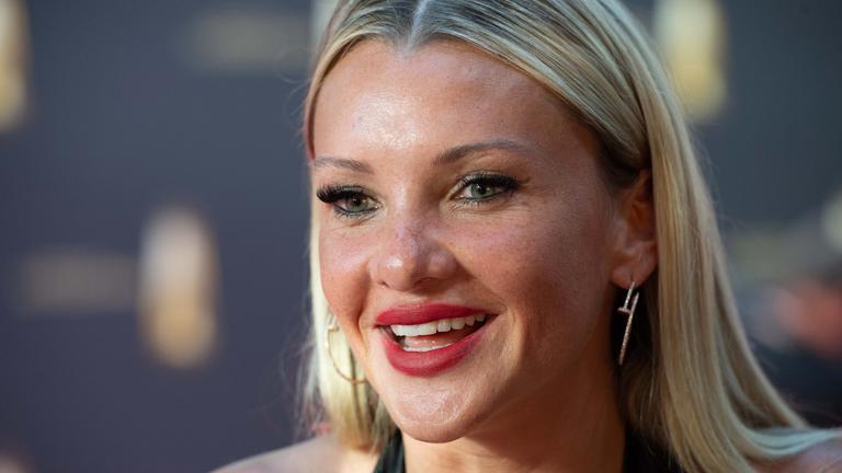 Evelyn Burdecki begegnet schwedischen Royals