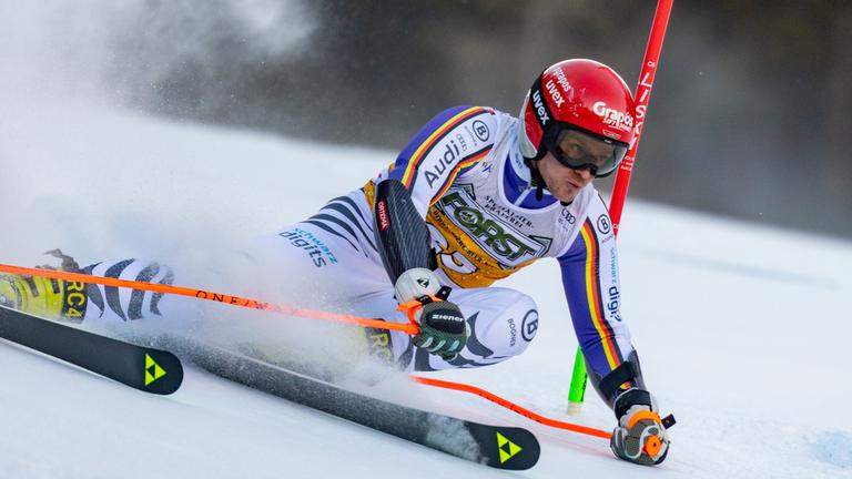 Fabian Gratz (GER) in Aktion beim FIS Ski-Alpin-Weltcup.