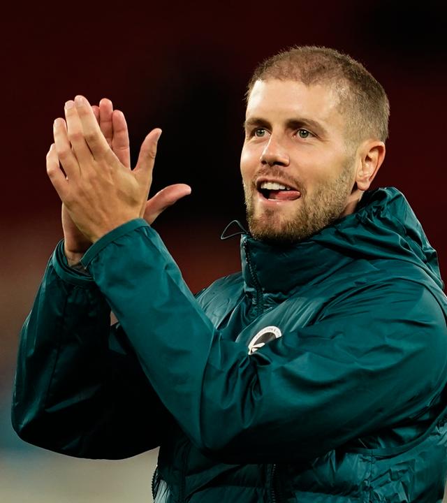 Brightons Trainer Fabian Hürzeler jubelt nach dem League-Cup-Spiel gegen Manchester United am 16. September 2026.